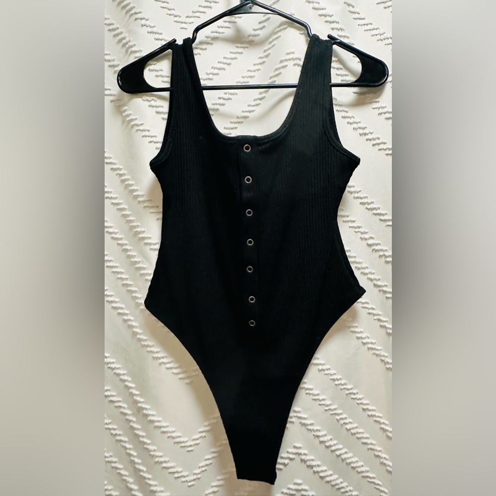 Poster GRL Black Button Down Bodysuit Size Large